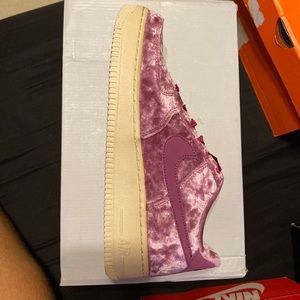 Woman's Air force 1's